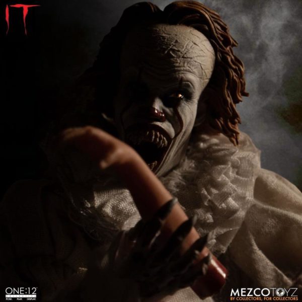 Mezco Toyz It (2017) One:12 Collective Pennywise - Imagem 4