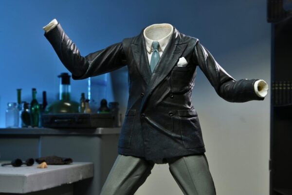 Neca Universal Monsters Ultimate Invisible Man Figure - Imagem 4