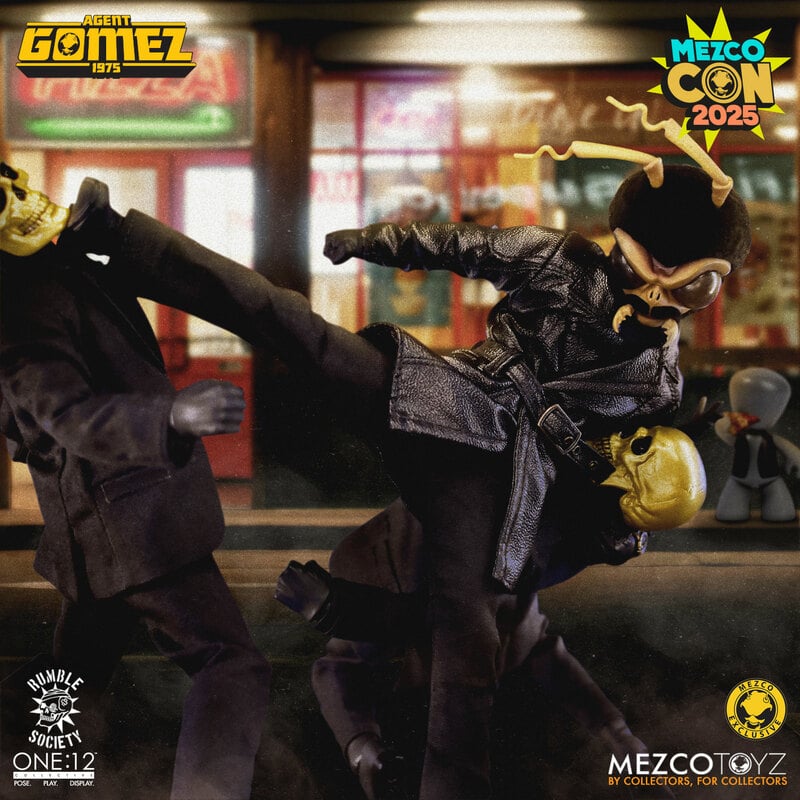 Mezco One: 12 Collective Agent Gomez: 1975 - Imagem 11