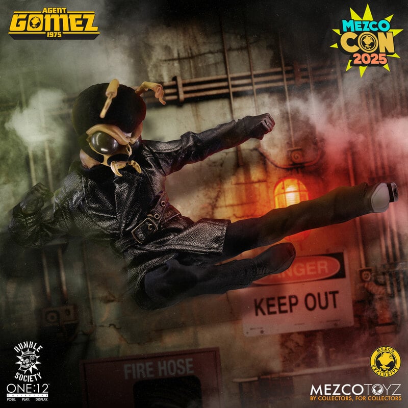 Mezco One: 12 Collective Agent Gomez: 1975 - Imagem 16